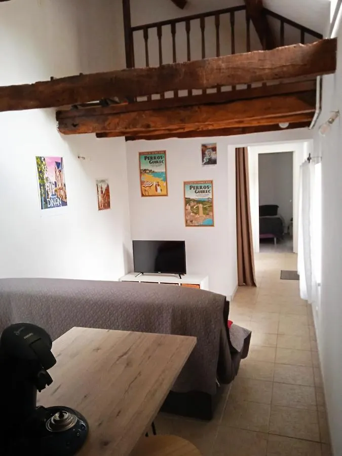 Charmante Maisonnette Proximite Cite Medievale Et Bords De Rance Dinan 0*,